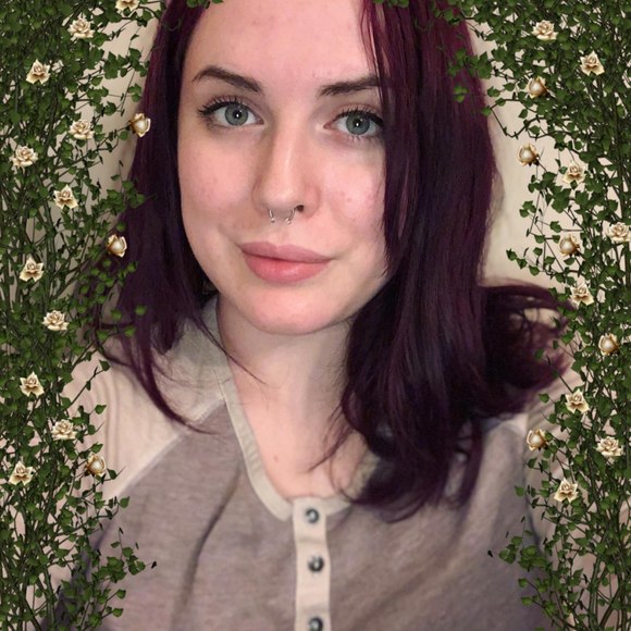 Meet your Posher, Moira - Picture 1 of 1